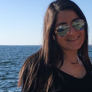 Meet your Posher, Sara